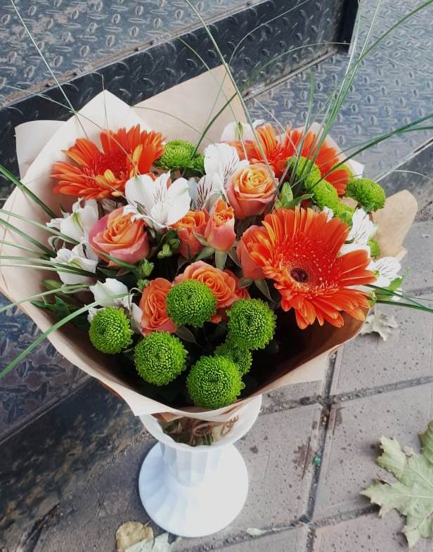 Букет цветов из: Герберы, Хризантемы, Альстромерии и Розы в Первомайске