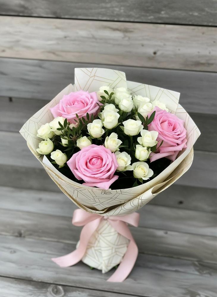 Букет цветов из: Розы в Первомайске