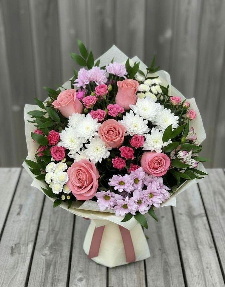 Букет цветов из: Альстромерии, Гвоздики, Розы и Хризантемы в Первомайске