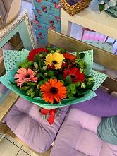 Букет цветов из:  Герберы, Хризантемы и Альстромерии в Первомайске