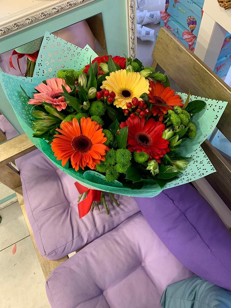 Букет цветов из: Герберы, Хризантемы и Альстромерии в Первомайске