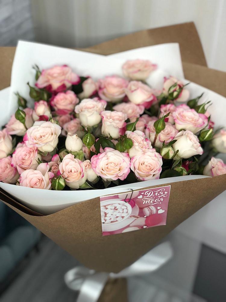 Букет цветов из: Розы в Первомайске