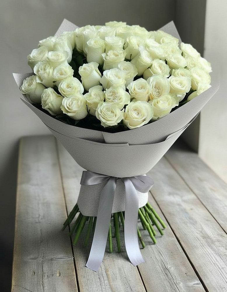 Букет 35 Белых роз в Первомайске