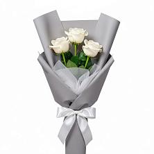 Букет 3 белые розы в Первомайске