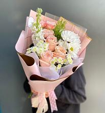 Букет цветов из:  Хризантемы и Розы в Первомайске