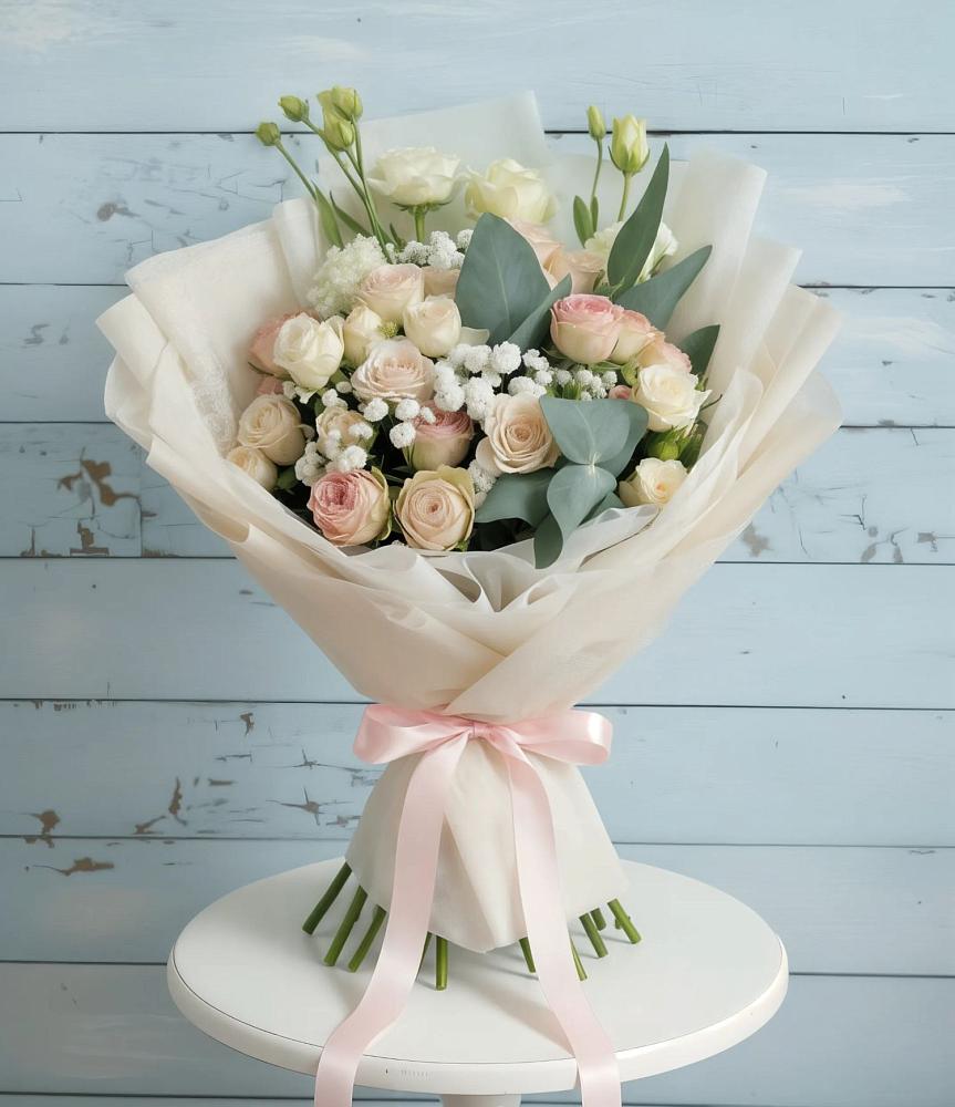 Букет цветов из: Розы и Лизиантусы в Первомайске