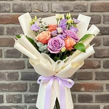 Букет цветов из:  Лизиантусы и Розы #REPLACE_PRED# Первомайске