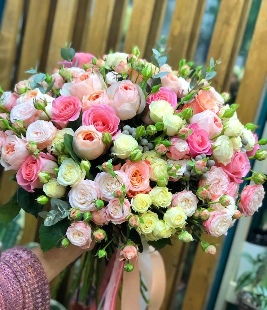 Букет цветов из: Розы в Первомайске