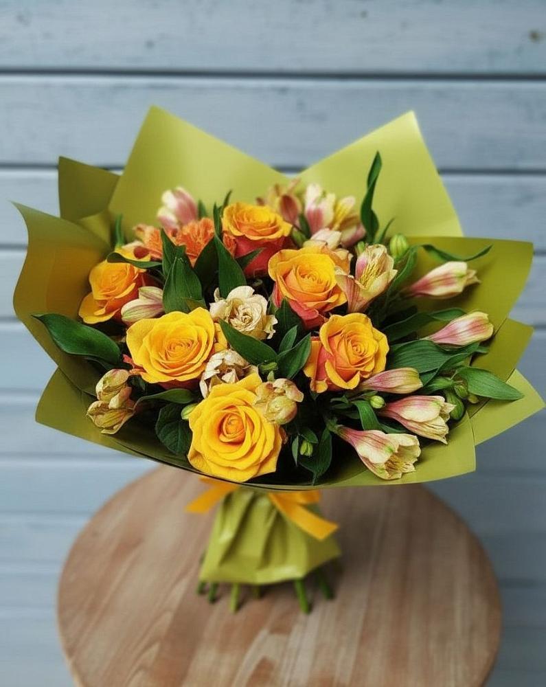 Букет цветов из: Альстромерии и Розы в Первомайске