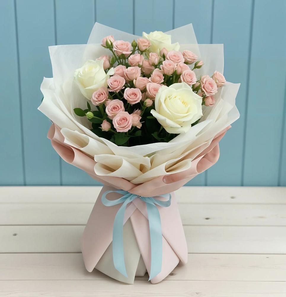 Букет цветов из: Розы в Первомайске