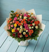 Букет Микс из разноцветных кустовых роз в Первомайске